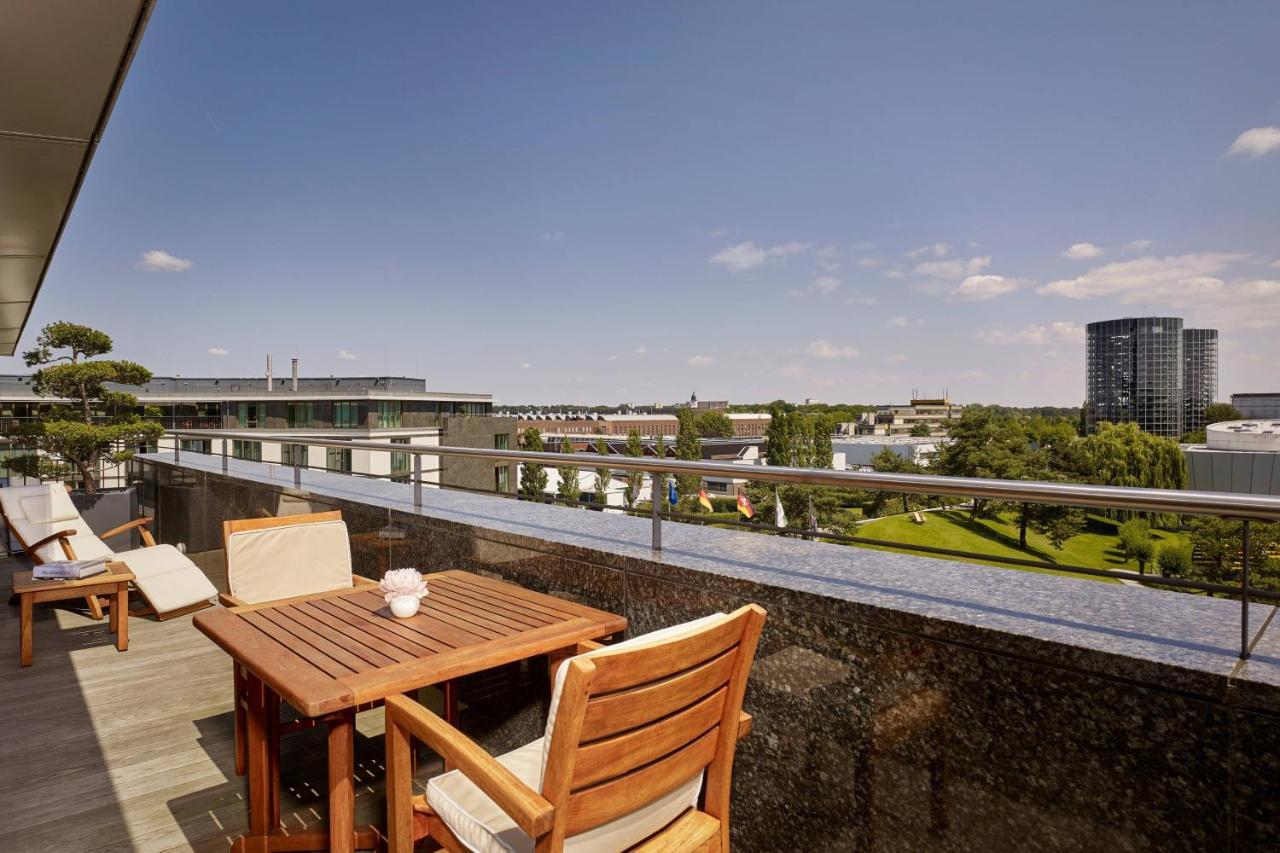 Hotel The Ritz-carlton, 5*