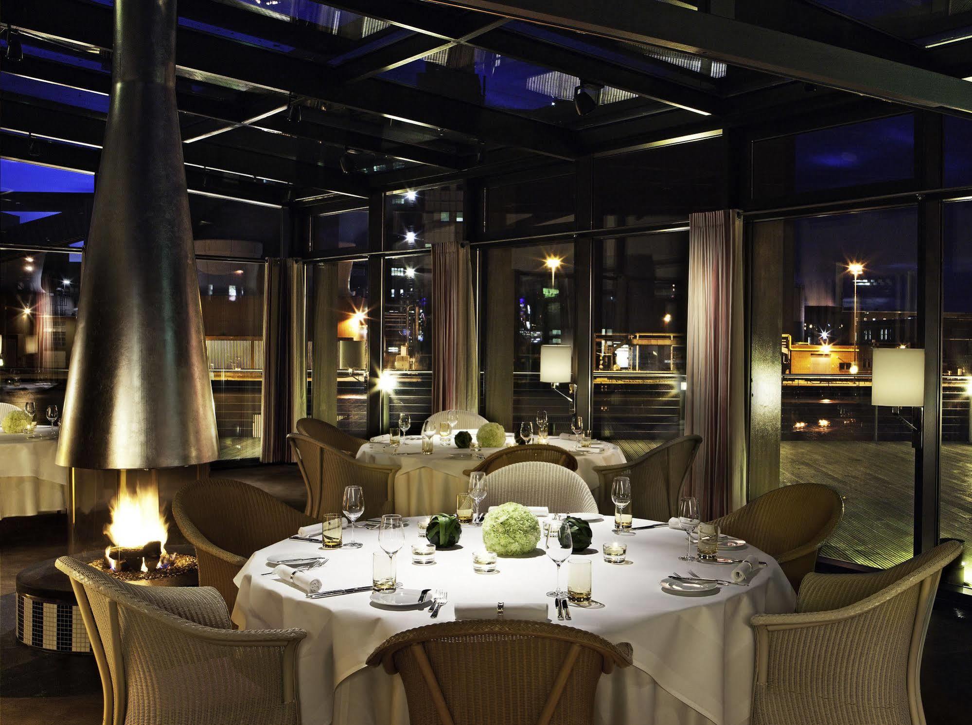 Hotel The Ritz-carlton,